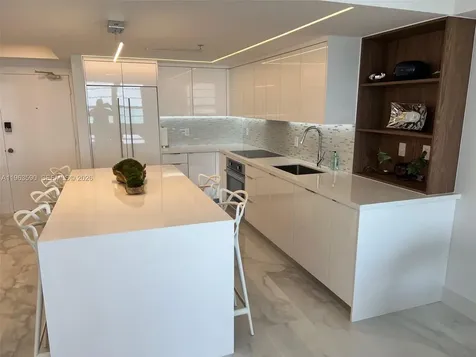 100 Lincoln Road Miami Beach FL 33139