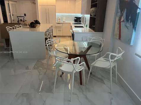 100 Lincoln Road Miami Beach FL 33139