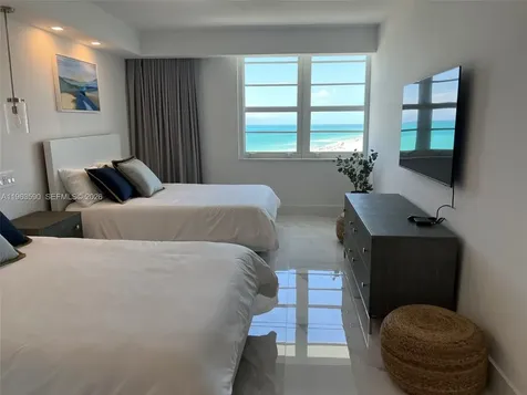 100 Lincoln Road Miami Beach FL 33139