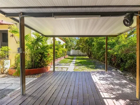 630 SW 25th Road Miami FL 33129