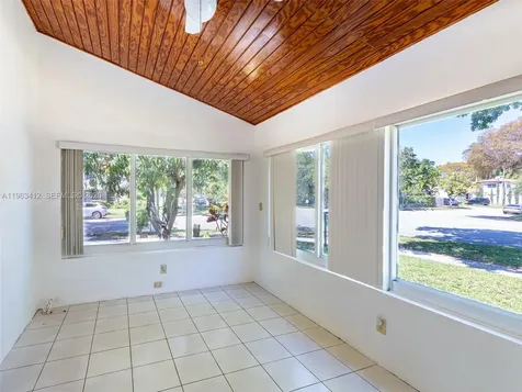 630 SW 25th Road Miami FL 33129