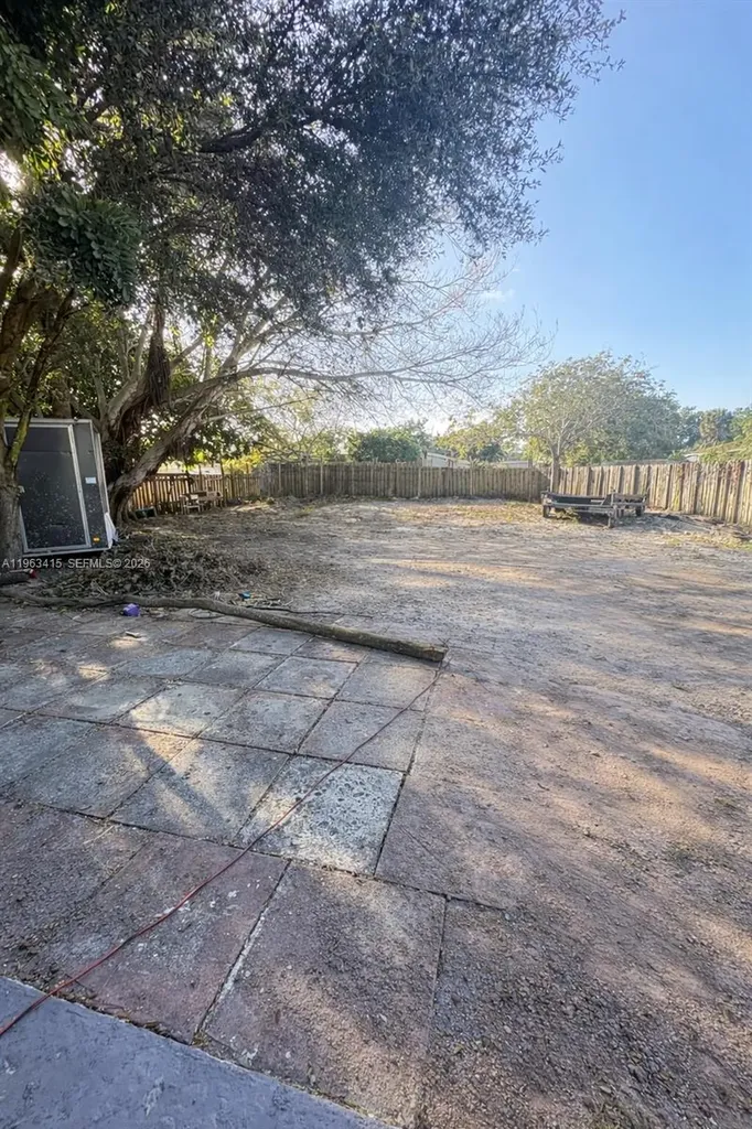 5724 Mckinley Street Hollywood FL 33021