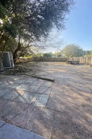 5724 Mckinley Street Hollywood FL 33021