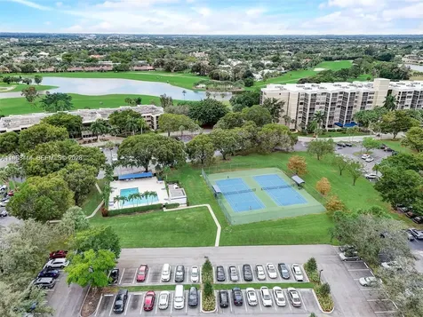 16475 Golf Club Road Weston FL 33326