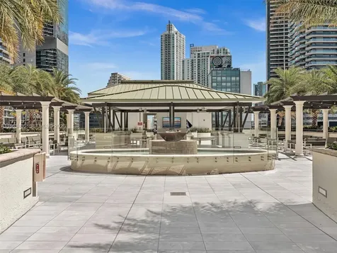 999 SW 1st Avenue Miami FL 33130