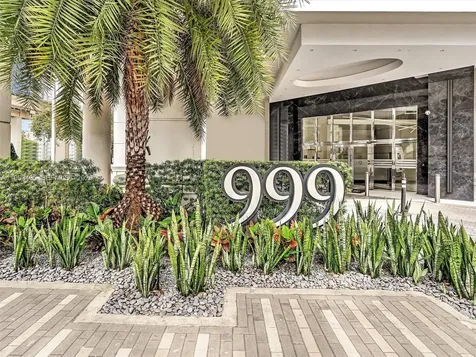999 SW 1st Avenue Miami FL 33130