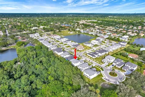 10386 SW 57th Court Cooper City FL 33328