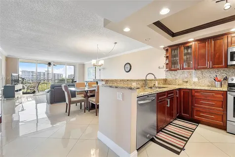 2940 N Course Drive Pompano Beach FL 33069