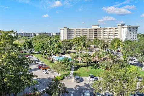 2940 N Course Drive Pompano Beach FL 33069