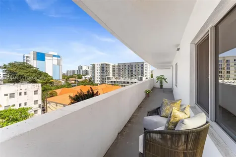 36 NW 6th Avenue Miami FL 33128
