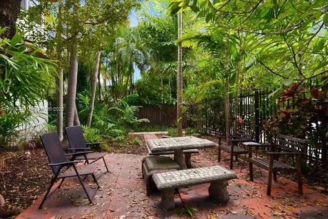 736 12th Street Miami Beach FL 33139