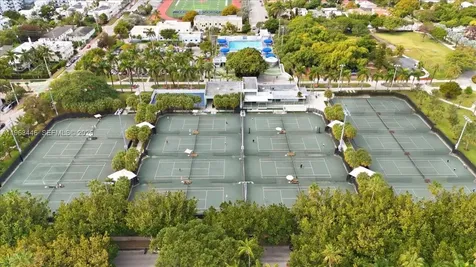 736 12th Street Miami Beach FL 33139