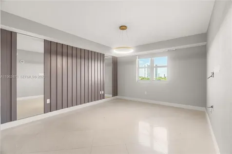 20000 E Country Club Drive Aventura FL 33180