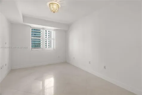 20000 E Country Club Drive Aventura FL 33180
