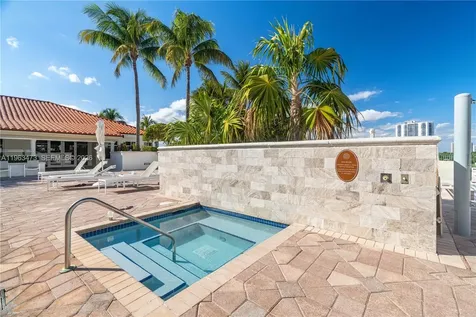 20000 E Country Club Drive Aventura FL 33180