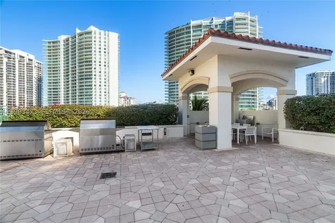 20000 E Country Club Drive Aventura FL 33180