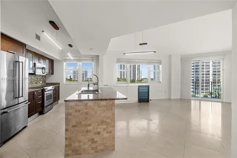 20000 E Country Club Drive Aventura FL 33180
