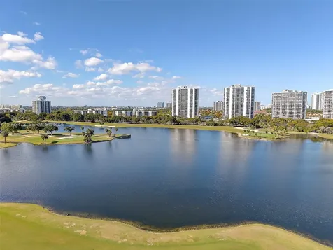 20000 E Country Club Drive Aventura FL 33180