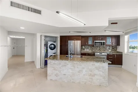 20000 E Country Club Drive Aventura FL 33180