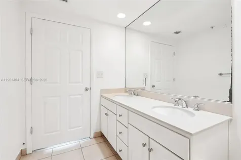 2000 N Bayshore Drive Miami FL 33137