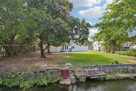 299 S Biscayne River Drive Miami FL 33169