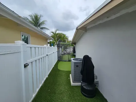 2543 Gulfstream Lane Fort Lauderdale FL 33312