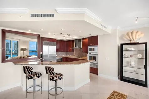6000 Island Boulevard Aventura FL 33160