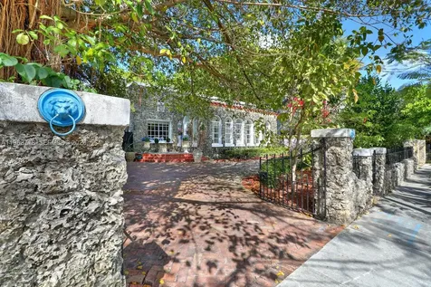 1755 SW 10th Street Miami FL 33135