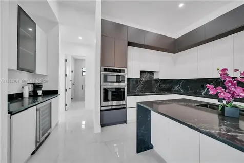 2221 SW 5th Place Cape Coral FL 33991