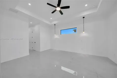 2221 SW 5th Place Cape Coral FL 33991