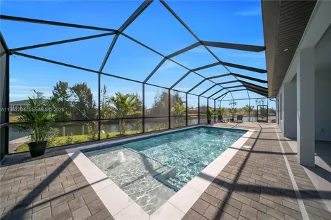 2221 SW 5th Place Cape Coral FL 33991