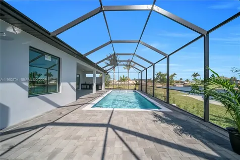 2221 SW 5th Place Cape Coral FL 33991