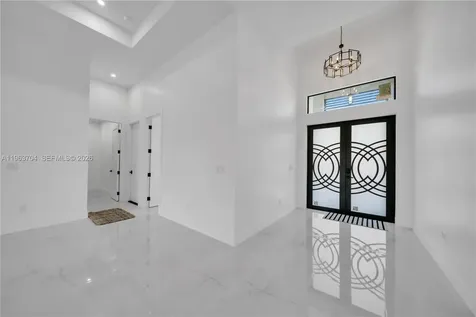 2221 SW 5th Place Cape Coral FL 33991