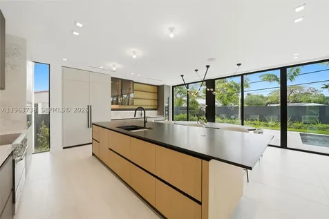 4401 SW 14th Street Miami FL 33134