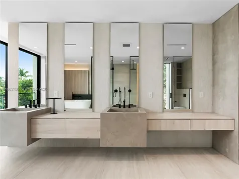 4401 SW 14th Street Miami FL 33134