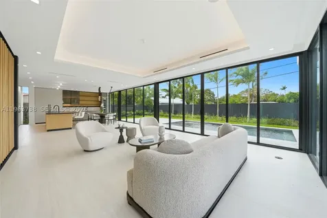 4401 SW 14th Street Miami FL 33134