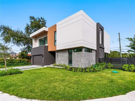 4401 SW 14th Street Miami FL 33134