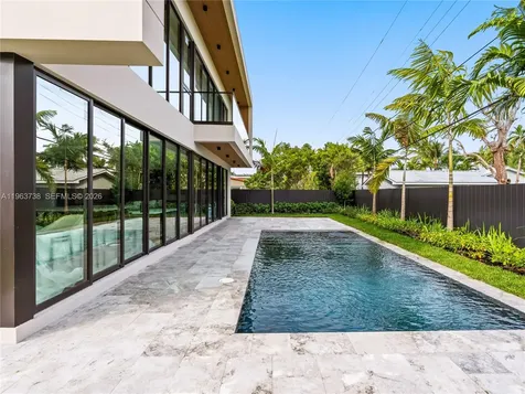 4401 SW 14th Street Miami FL 33134