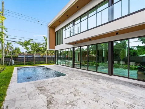 4401 SW 14th Street Miami FL 33134