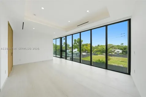 4401 SW 14th Street Miami FL 33134