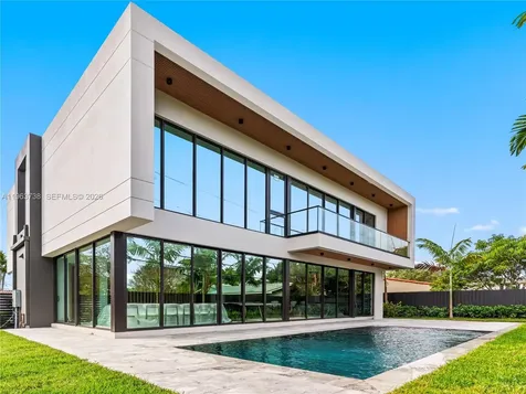 4401 SW 14th Street Miami FL 33134