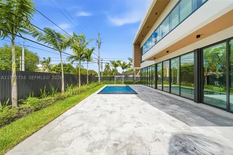 4401 SW 14th Street Miami FL 33134