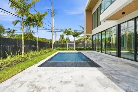 4401 SW 14th Street Miami FL 33134