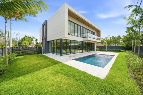 4401 SW 14th Street Miami FL 33134