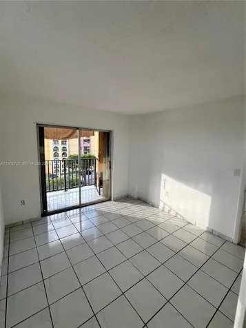 4717 NW 7th Street Miami FL 33126