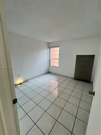 4717 NW 7th Street Miami FL 33126