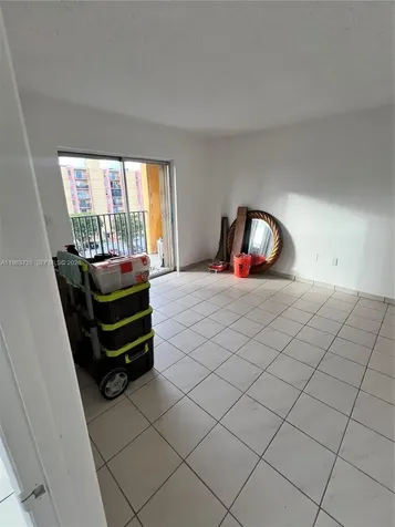 4717 NW 7th Street Miami FL 33126