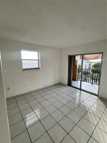 4717 NW 7th Street Miami FL 33126