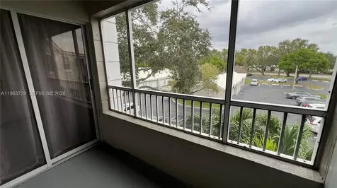 2810 N Oakland Forest Drive Oakland Park FL 33309