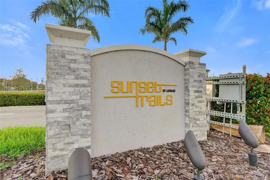 11920 NW 47th Manor Coral Springs FL 33076